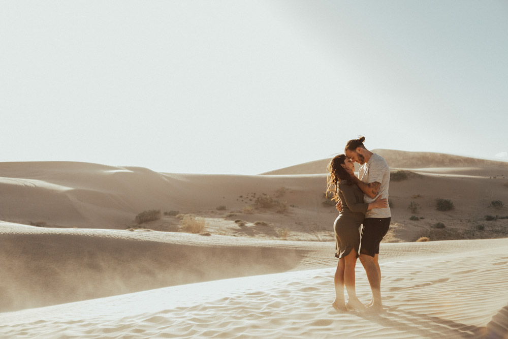 Sand dunes engagement session in Utah